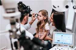 realizar revisiones visuales para prevenir la ambliopía
